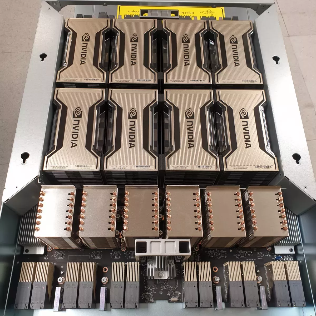 DeepGeek R1 Ultra 旗舰版